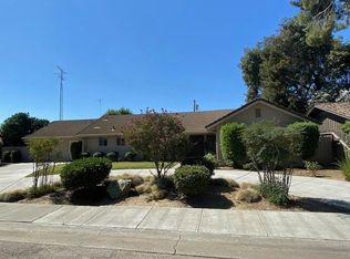 820 Madrone Ln, Patterson, CA 95363