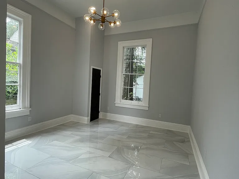 2403 Carondelet St #D — Photo 13