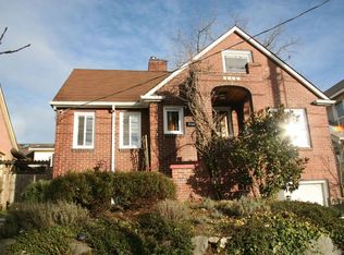 8212 Dayton Ave N, Seattle, WA 98103