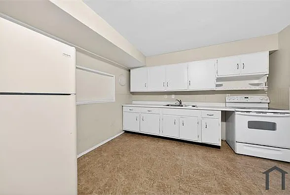 10409 Renfrew Dr — Photo 20