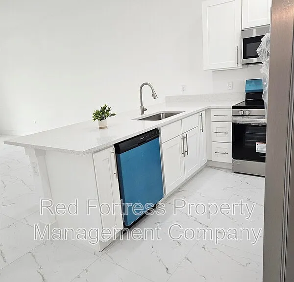 5148 Centennial Blvd — Photo 3