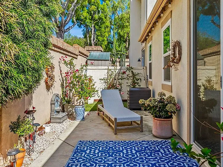 42 Seacountry Ln — Photo 3