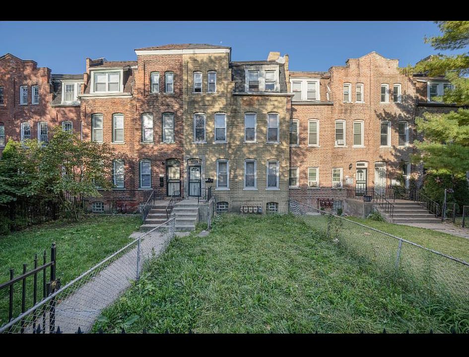 1st image of 10414 S Maryland Ave #1