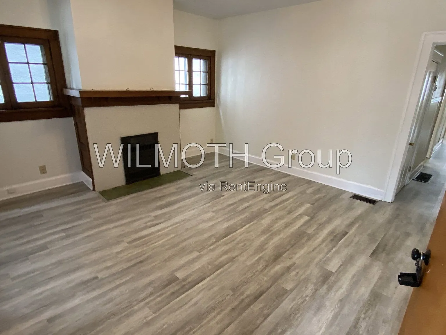 1 bed, 1.0 bath, 900 sqft, $1,300 — Photo 3