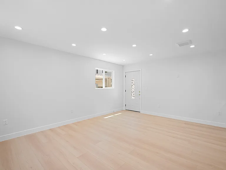 6233 Banner Ave #1/4 — Photo 6