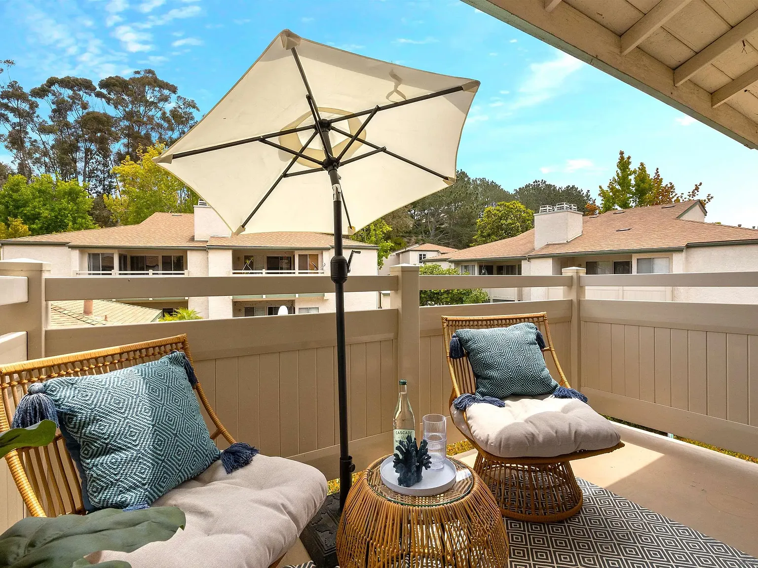 La Jolla Terrace — Photo 4