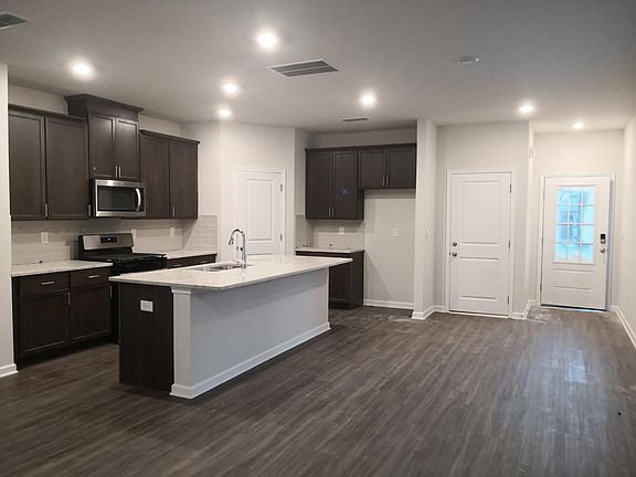 2nd image of 199 Cedar Ln