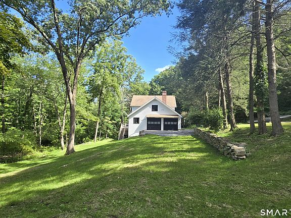 3rd image of 299 Redding Road