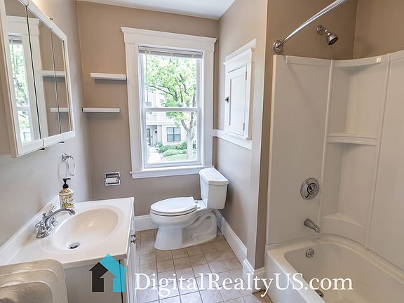 4th image of 187 Trapelo Rd #1