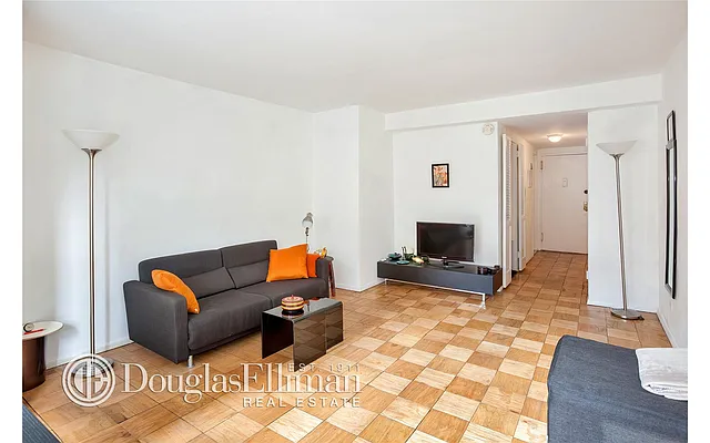 Rented by Douglas Elliman | media 25