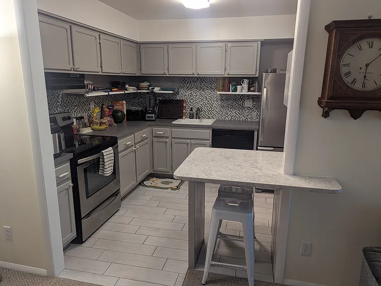 7 Rockford Rd #E5 — Photo 7