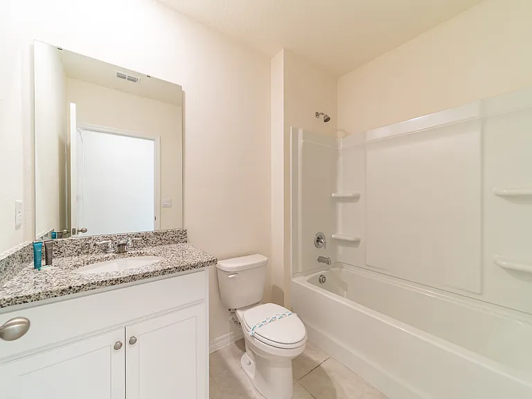1181 Cascades Ave — Photo 9