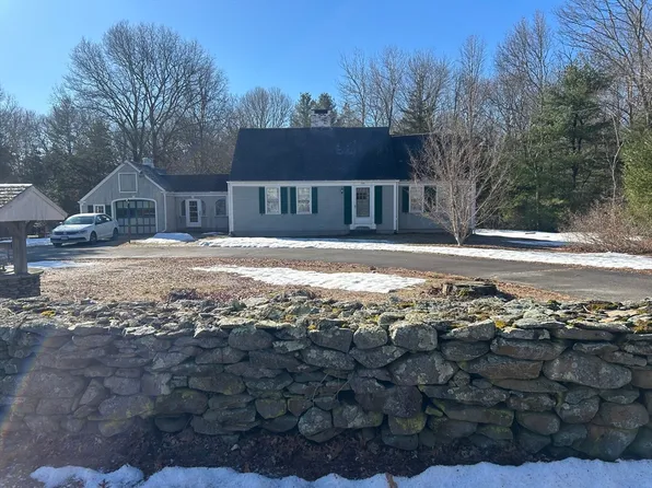 1593 Old Williams St, Dighton, MA 02715