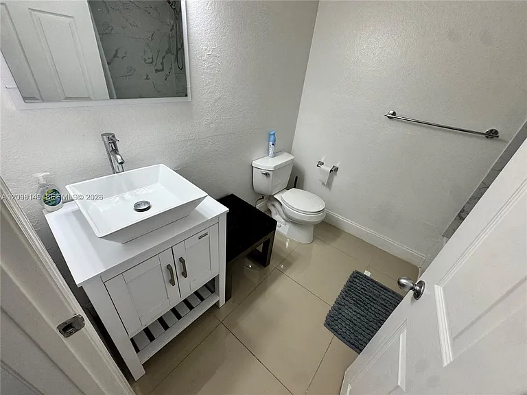 8415 Harding Ave #9 — Photo 10