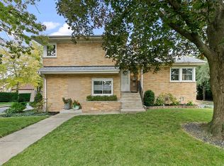 1855 Ridgeland Ave, Berwyn, IL 60402