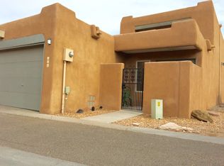 870 SE Cir NW, Albuquerque, NM 87104