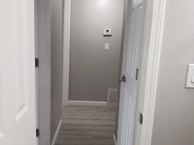 100 Sanders Ct #4 — Photo 16