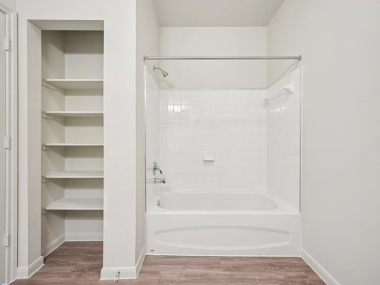 Mill Stream Apartments — Photo 8