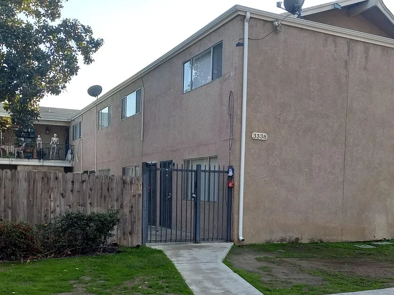 3338 E Sierra Madre Ave #C — Photo 1