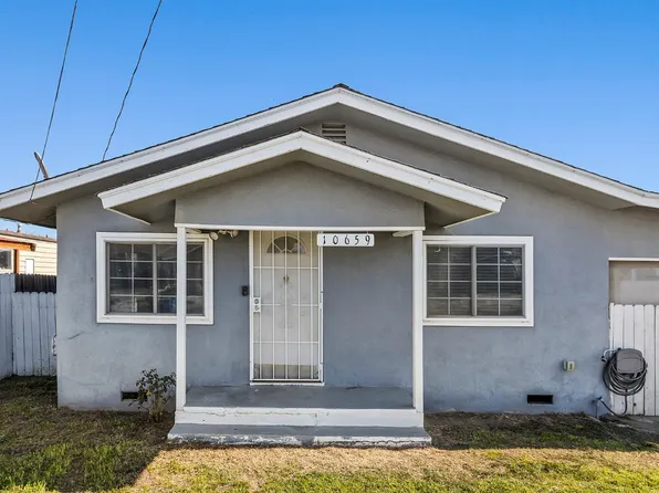 10659 Jackson St, Armona, CA 93202