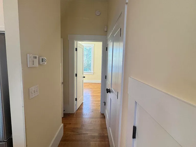 819 Meadowsweet Ln — Photo 11