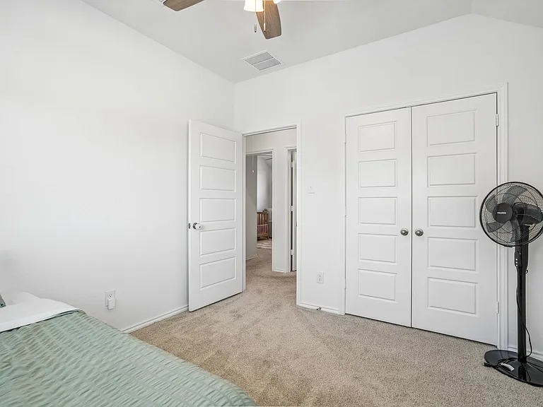 5050 Park Cor — Photo 24