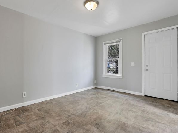 590-592 Robinwood Ave #590