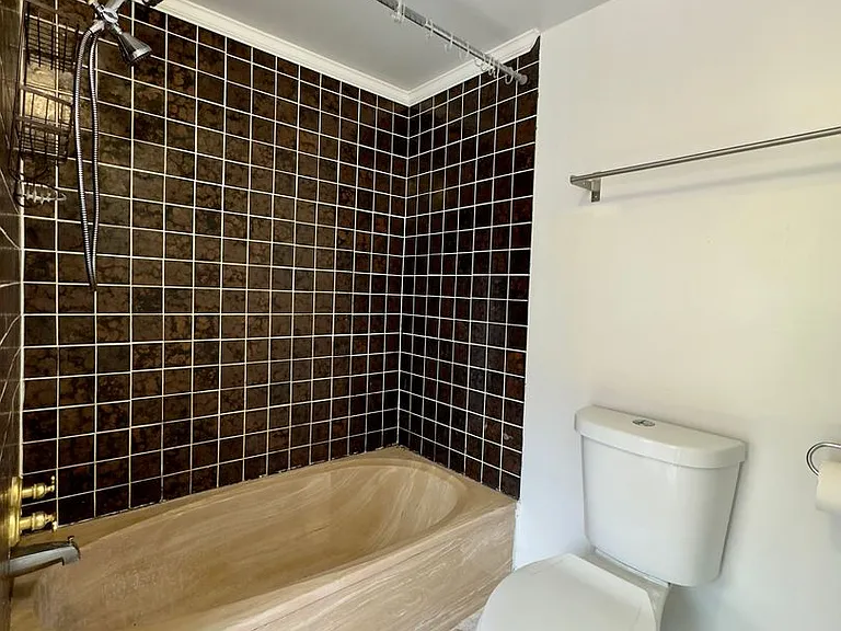 678 Melvin Dr — Photo 11
