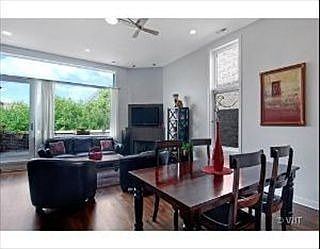 5th image of 1039 N Marshfield Ave #3