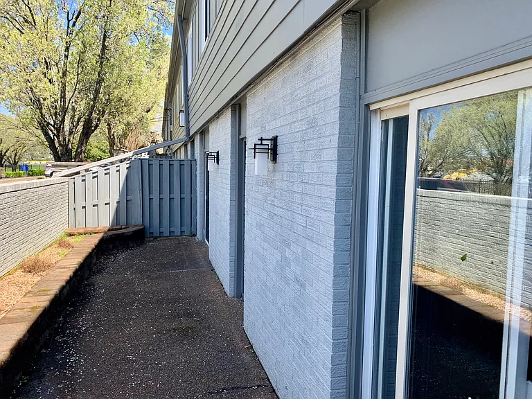 1900 Richard Jones Rd #X3 — Photo 8