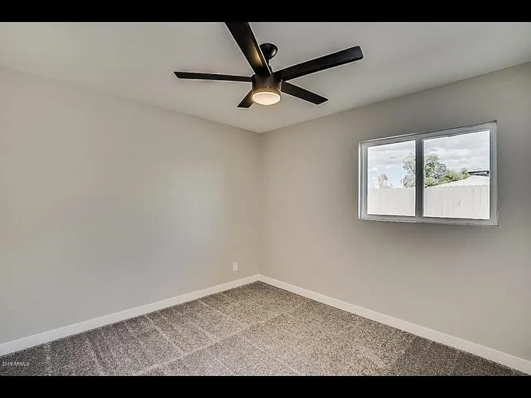 1045 E Carson Dr — Photo 19
