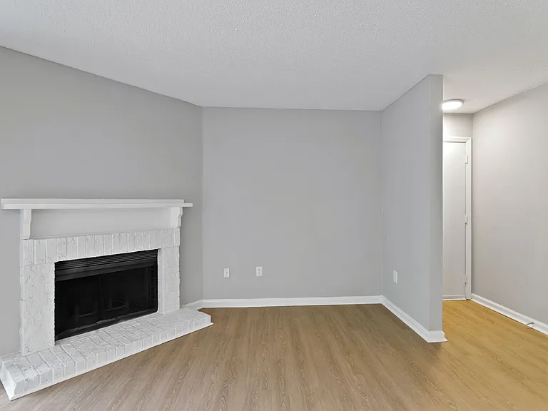 The Bailey Apartments — Photo 43