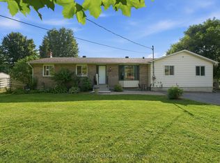 1084 Eadie Rd, Russell, ON K4R 1C3