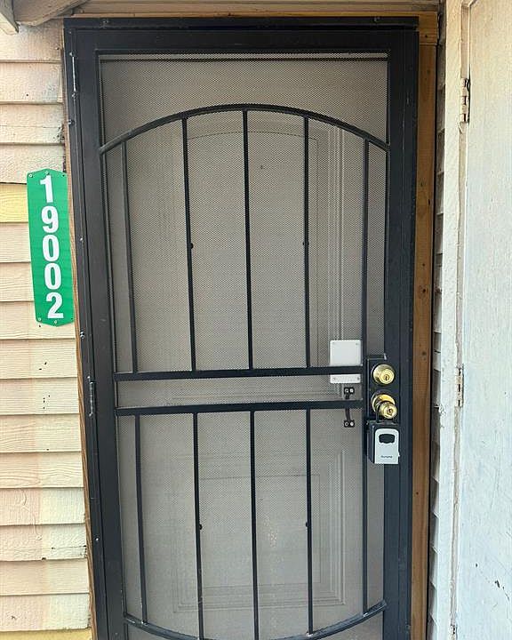 1st image of 8323 Wilcrest Dr APT 19002
