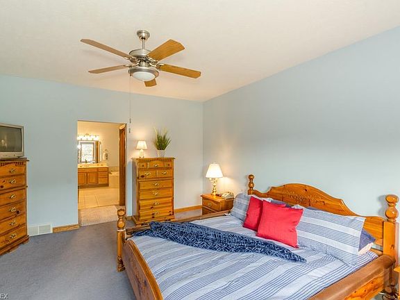 4th image of 17518 Waterbridge Dr