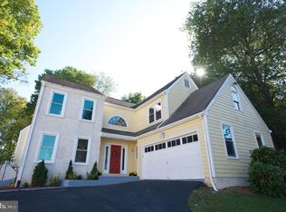 15 Allison Dr, Broomall, PA 19008