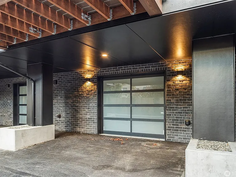 614 5th Ave S #C108 — Photo 21