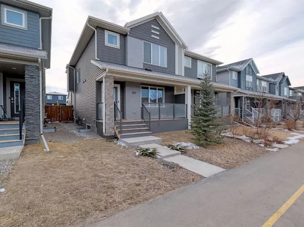 132 W Wolf Willow Blvd SE, Calgary, AB T2X 0M7