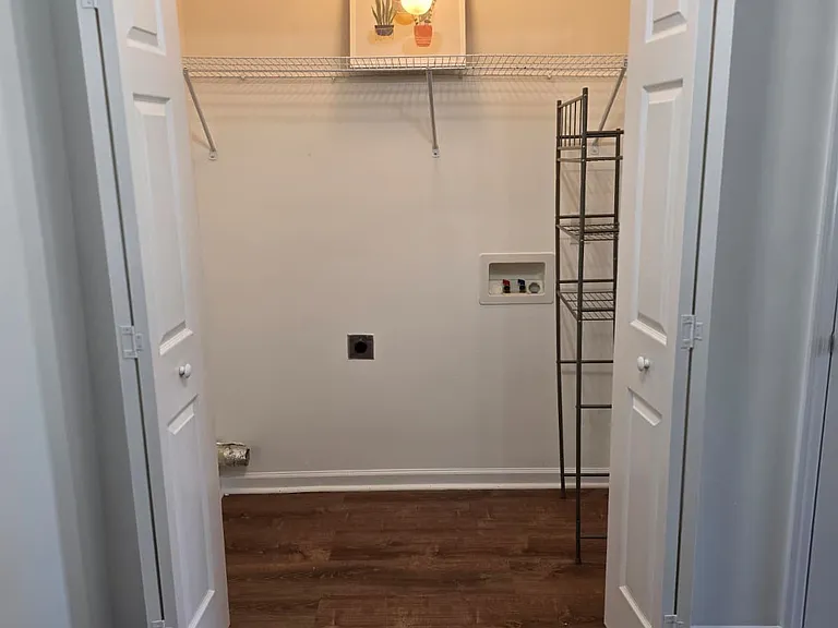 1262 Macedonia Dr — Photo 11