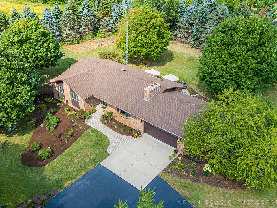 1763 W Motel Rd, Sycamore, IL 60178 Zillow