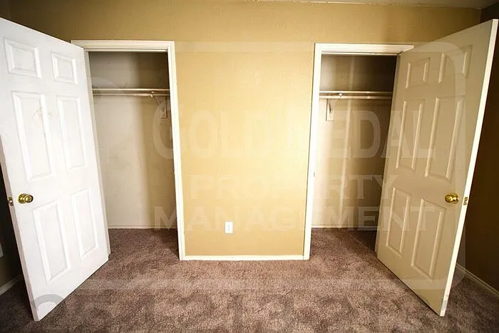 3400 Barcelona Dr — Photo 13