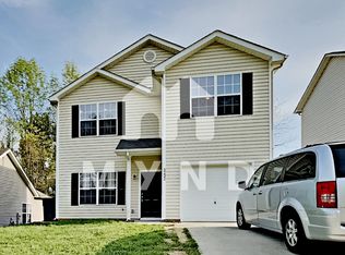 5232 Javitz Rd, Charlotte, NC 28216