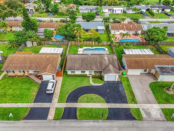 2nd image of 11461 NW 45th Pl