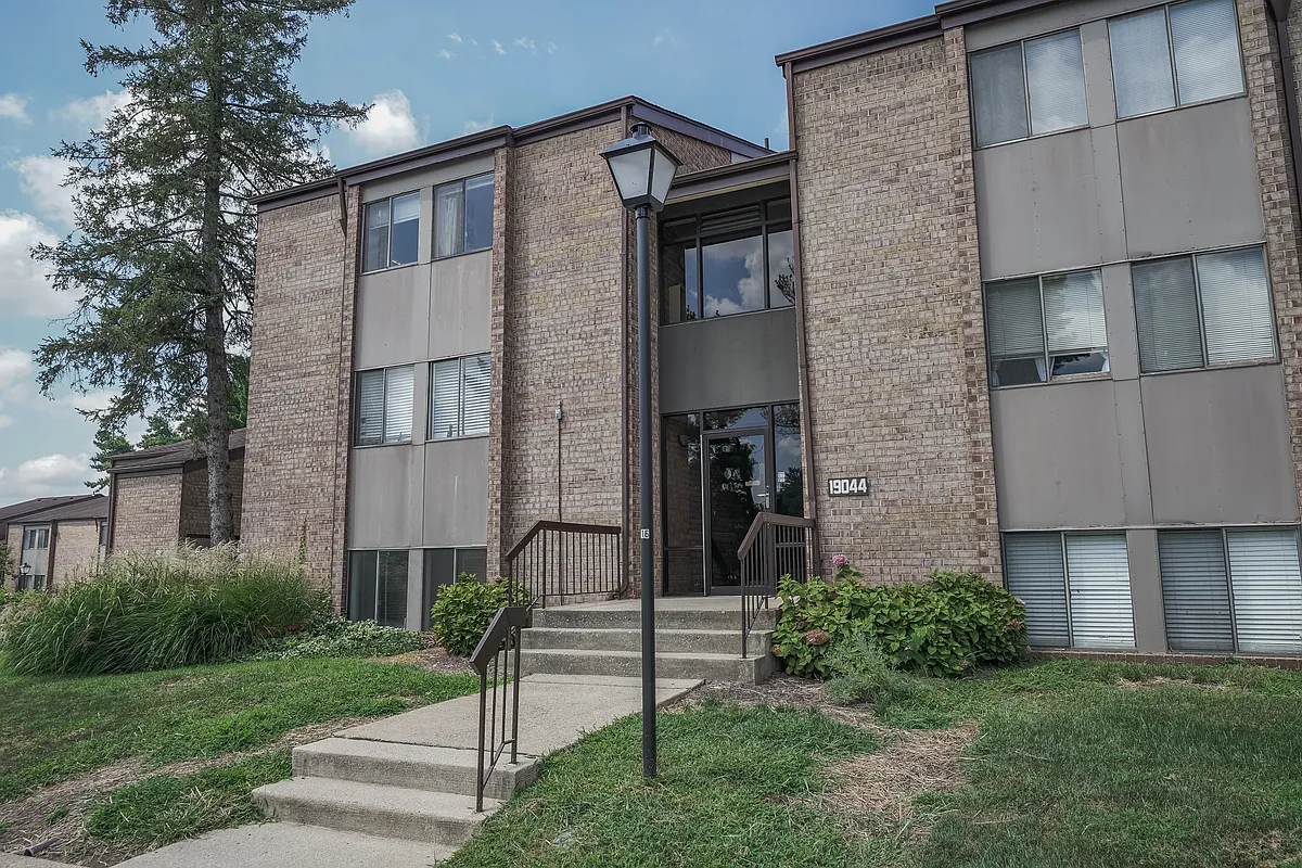 Building Photo - 19044 Mills Choice Rd #6