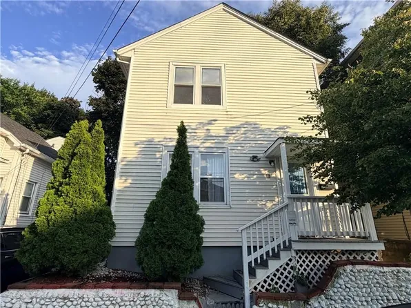 38 Marion Ave, Providence, RI 02905