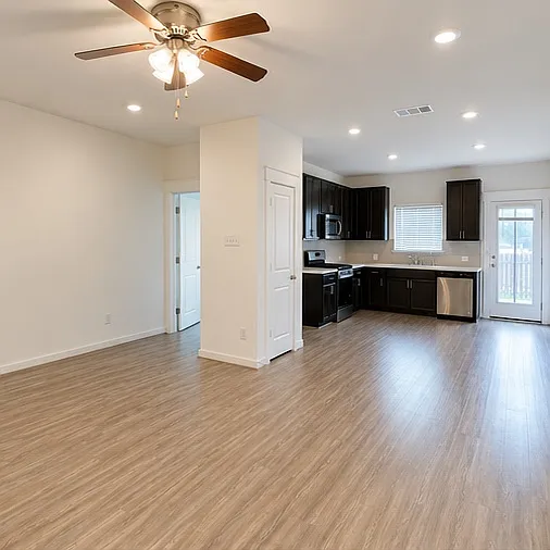 4 bed, 2.5 bath, 2248 sqft, $2,300 — Photo 4
