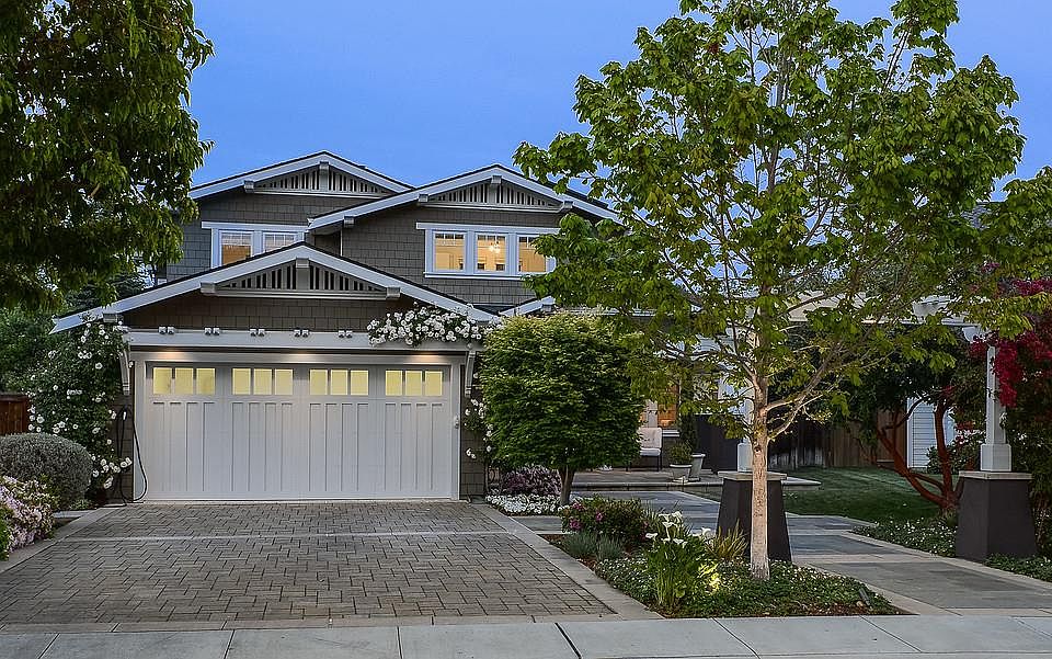 1st image of 247 Oakhurst Pl