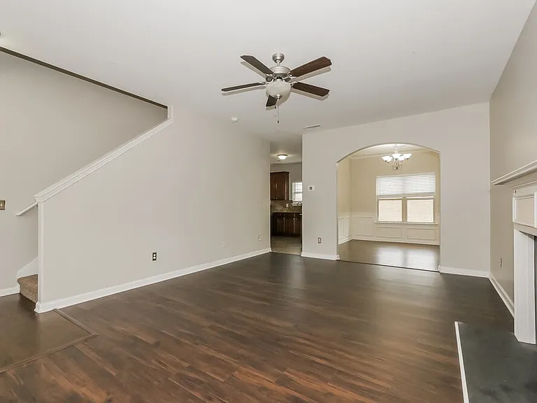 632 Stevens Pl — Photo 6