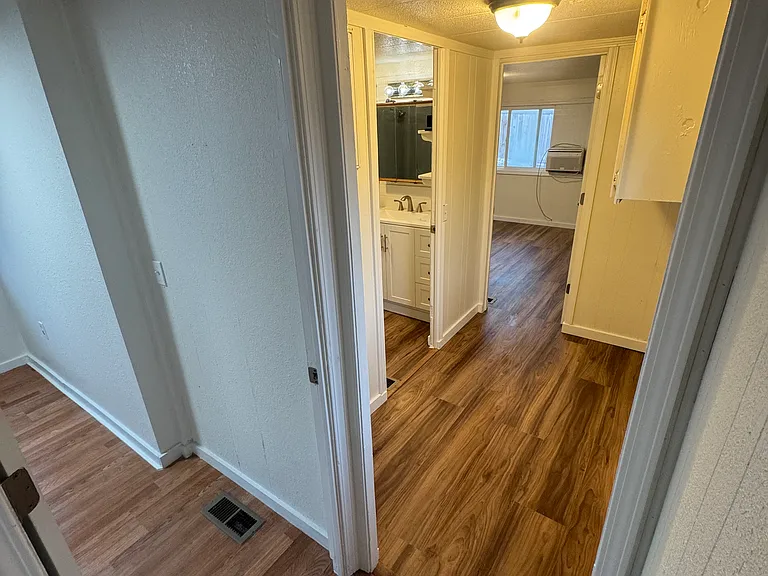 1012 S Elder St — Photo 8