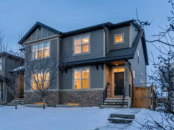 3524 W 41st St SW, Calgary, AB T3E 3L5